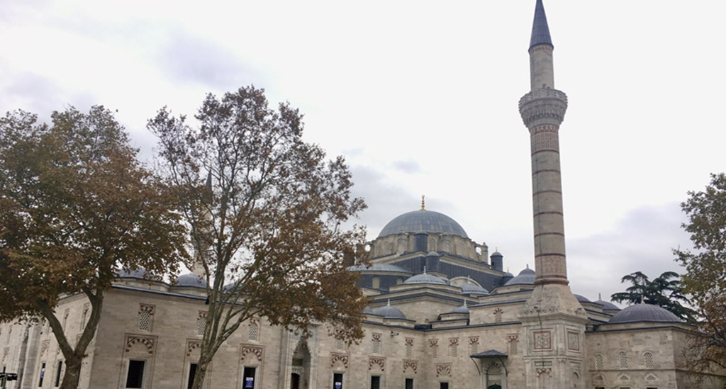 Keramet Eseri Kıblesi ve Saat Ayar Merkezi Oldu